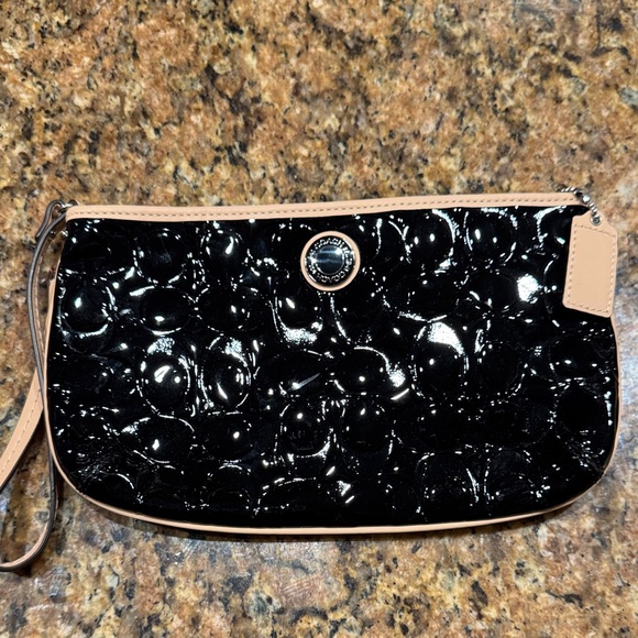 Coach Black Patent Leather Wristlet with Tan Trim - Picture 1 of 5